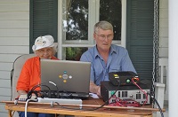 Peg and Ed FieldDay2016 200pix